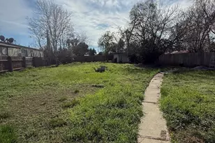 1104 Holly Ave, Linda, CA 95961 - Photo 32