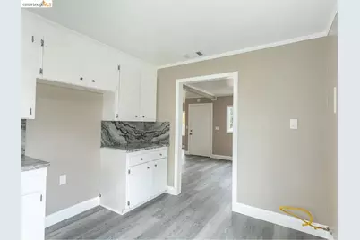 1104 Holly Ave, Linda, CA 95961 - Photo 6