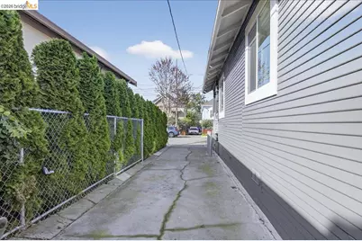 4030 Lusk St, Oakland, CA 94608 - Photo 30