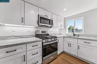 3017 Madeline St, Oakland, CA 94602 - Photo 18