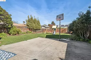 712 40th St, Richmond, CA 94805 - Photo 30