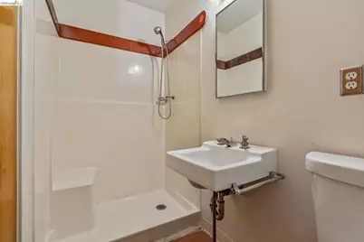 39 Canyon Rd, Berkeley, CA 94704 - Photo 56