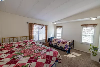 1438 Buckingham Way, Hayward, CA 94544 - Photo 18