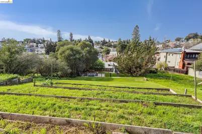 1400 Grand Avenue, Piedmont, CA 94610 - Photo 32