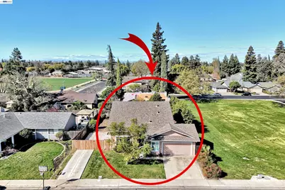 1425 Forest Dr, Turlock, CA 95380 - Photo 42