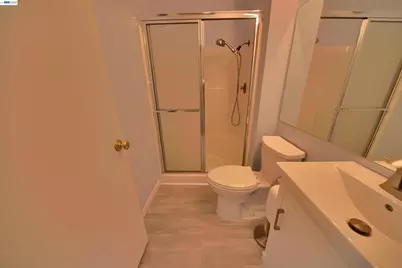 1425 Forest Dr, Turlock, CA 95380 - Photo 10