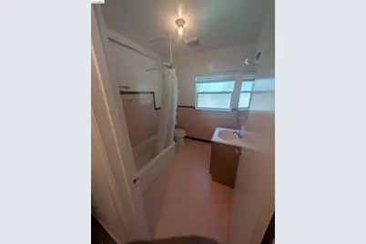 2353 83rd Ave, Oakland, CA 94605 - Photo 30