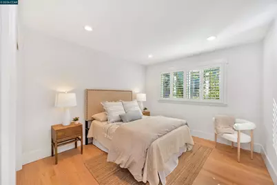 942 Raintree Pl, Lafayette, CA 94549 - Photo 32