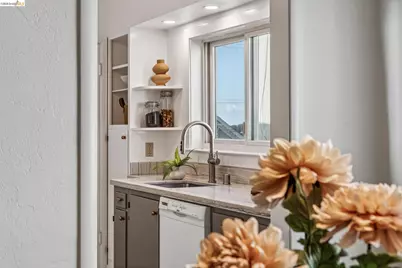 1519 Oxford St #E, Berkeley, CA 94709 - Photo 10