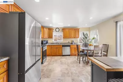 1002 Stanton Avenue, San Pablo, CA 94806 - Photo 10