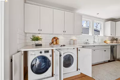 4610 San Sebastian Avenue, Oakland, CA 94602 - Photo 24