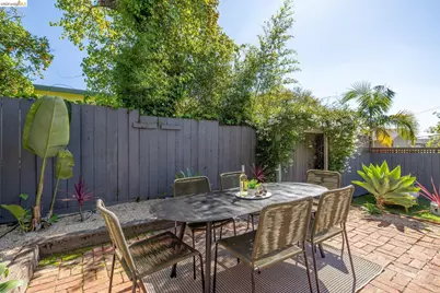 4610 San Sebastian Avenue, Oakland, CA 94602 - Photo 28