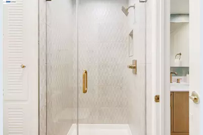 6558 Lucas Ave #202, Oakland, CA 94611 - Photo 30