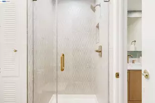 6558 Lucas Ave, Oakland, CA 94611 - Photo 30