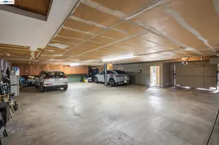 6558 Lucas Ave, Oakland, CA 94611 - Photo 34