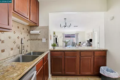 1535 Parkwood Pl, Concord, CA 94521 - Photo 8