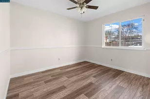 9156 Castlebar Way, Sacramento, CA 95826 - Photo 10
