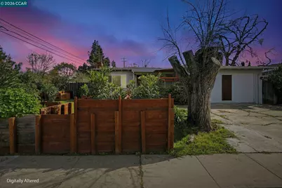 1990 Sunshine Dr, Concord, CA 94520 - Photo 2