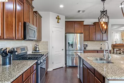 2469 Talaria Dr, Oakley, CA 94561 - Photo 14