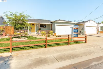 36120 Pizarro Dr, Fremont, CA 94536 - Photo 2