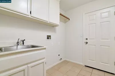 2512 Forty Niner Way, Antioch, CA 94531 - Photo 32