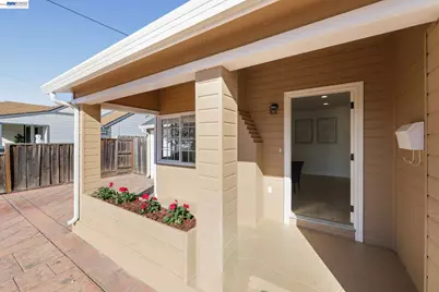 41330 Roberts Ave, Fremont, CA 94538 - Photo 2