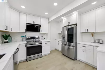 41330 Roberts Ave, Fremont, CA 94538 - Photo 10