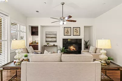 1014 Centennial Dr, Brentwood, CA 94513 - Photo 10