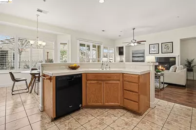 1014 Centennial Dr, Brentwood, CA 94513 - Photo 14