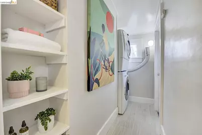 3929 Ruby St, Oakland, CA 94609 - Photo 26