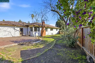 1181 Aspen Dr, Concord, CA 94520 - Photo 14