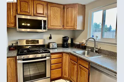 3839 Moonbeam Dr, Sacramento, CA 95827 - Photo 6