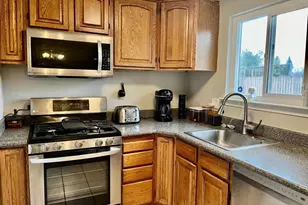 3839 Moonbeam Dr, Sacramento, CA 95827 - Photo 6