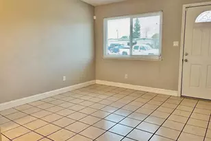 3839 Moonbeam Dr, Sacramento, CA 95827 - Photo 2