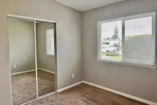 3839 Moonbeam Dr, Sacramento, CA 95827 - Photo 10