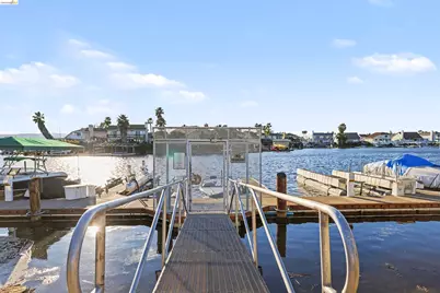 2110 Largo Ct, Discovery Bay, CA 94505 - Photo 36