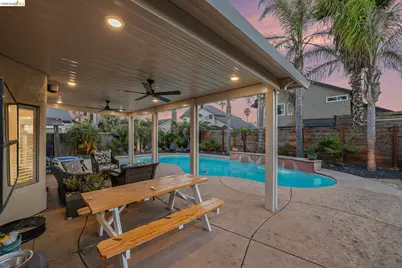 2110 Largo Ct, Discovery Bay, CA 94505 - Photo 32
