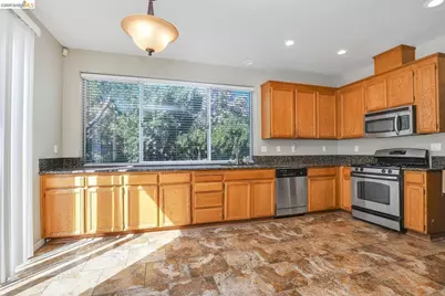 2451 Carpinteria Dr, Antioch, CA 94531 - Photo 4