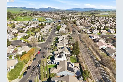 1702 Highland Cir, Fairfield, CA 94534 - Photo 46