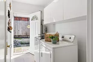 3316 Harrison St, Oakland, CA 94611 - Photo 22