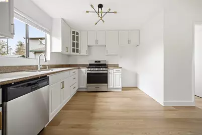 10933 Julius St #D, Oakland, CA 94605 - Photo 10