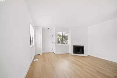 10933 Julius St #D, Oakland, CA 94605 - Photo 4