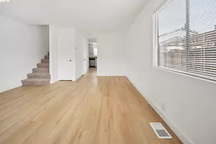 10933 Julius St, Oakland, CA 94605 - Photo 2