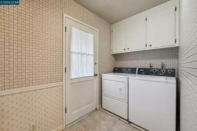 34 Sherwood Ct, Moraga, CA 94556 - Photo 20