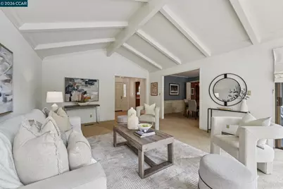 34 Sherwood Ct, Moraga, CA 94556 - Photo 4