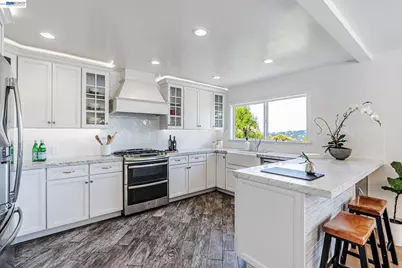 208 Princeton Ave, Mill Valley, CA 94941 - Photo 10