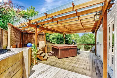 208 Princeton Ave, Mill Valley, CA 94941 - Photo 36