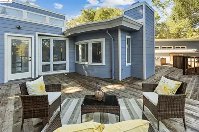 64 Valencia Rd, Orinda, CA 94563 - Photo 26