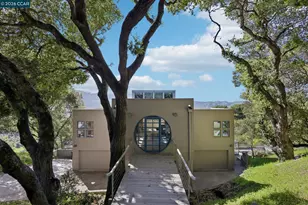 319 Tappan Terrace, Orinda, CA 94563 - Photo 1