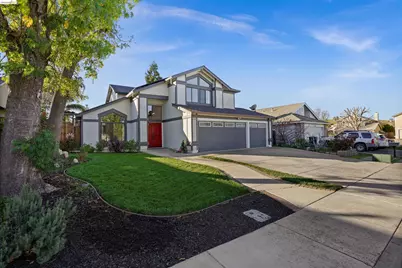 4404 Deerfield Dr, Antioch, CA 94531 - Photo 2